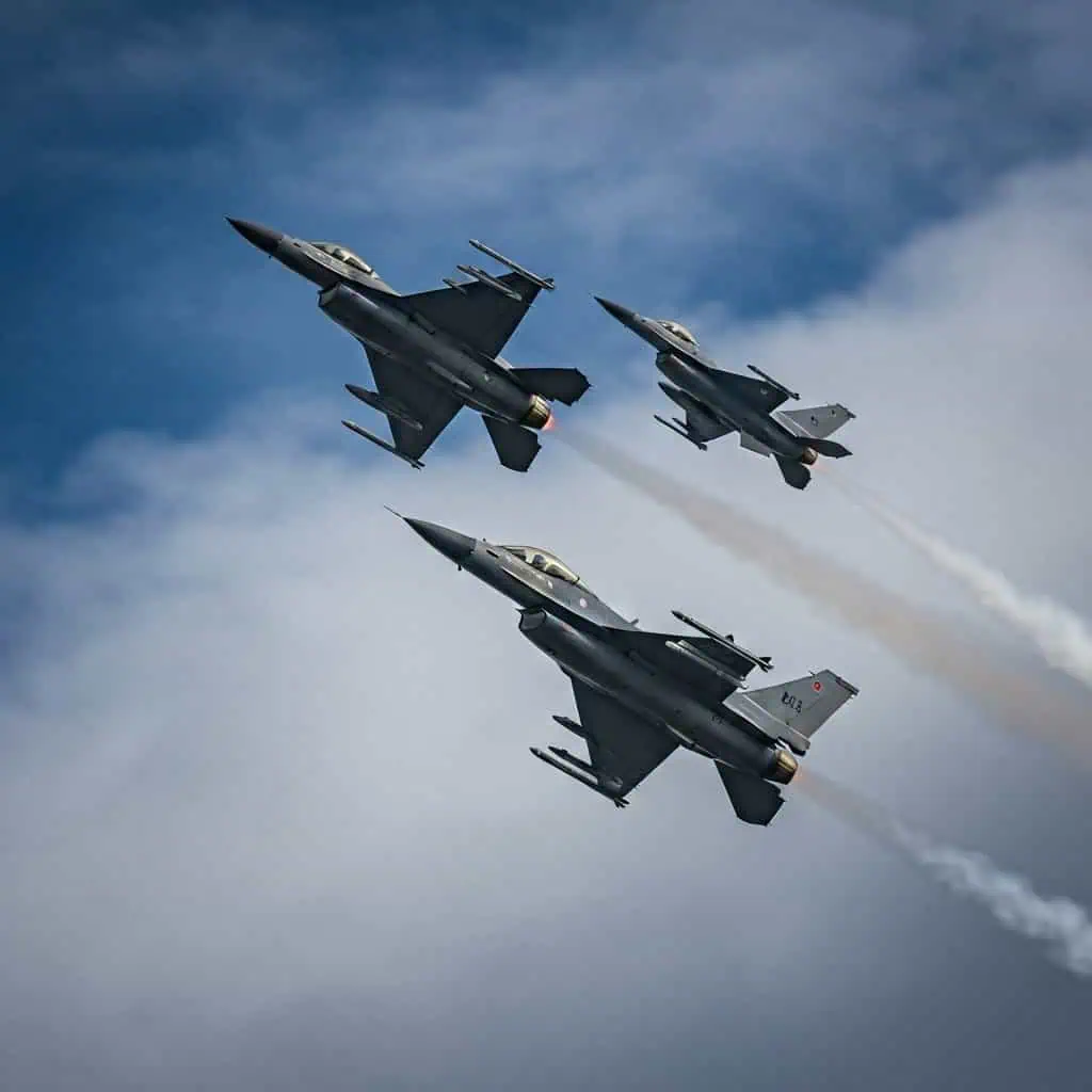 Wpływ myśliwców F-16 na sytuację w powietrzu